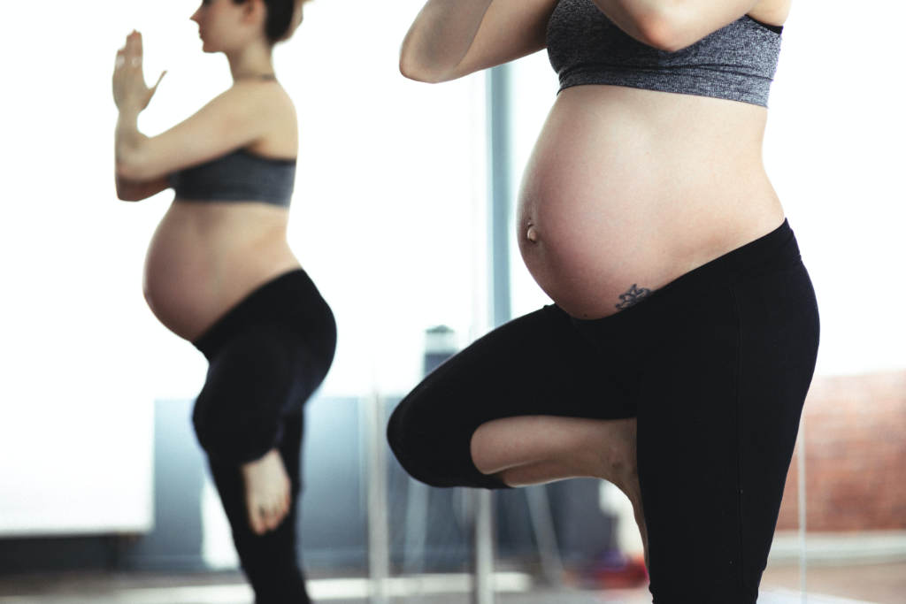 doing yoga improves circulation while pregnant